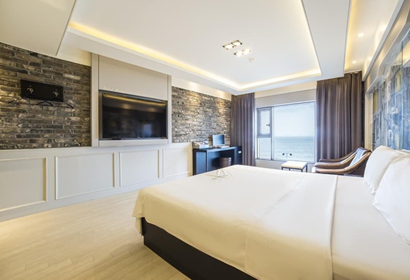 اتاق لوکس با چشم‌انداز دریا, Pohang Hotel View