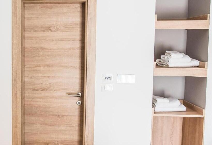 اتاق لوکس چهار تخته, Forest Međugorje