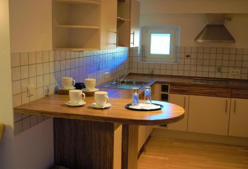 Апартаменты 1 Спальня, Am Bahnhof