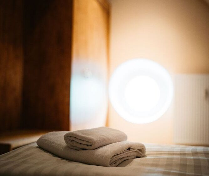 Номер Стандарт Индивидуальный, Am Bahnhof