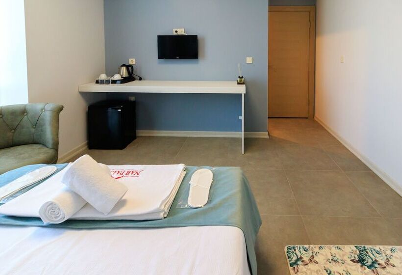 スタンダードルーム, Nar Palace