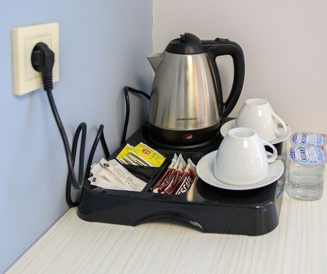 ルームシェアのワンベッド, Nar Palace