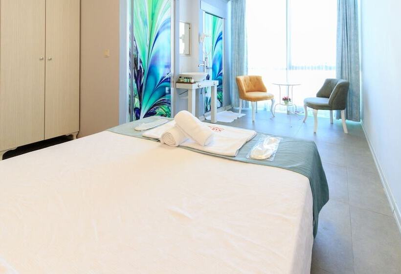 スタンダードルーム, Nar Palace