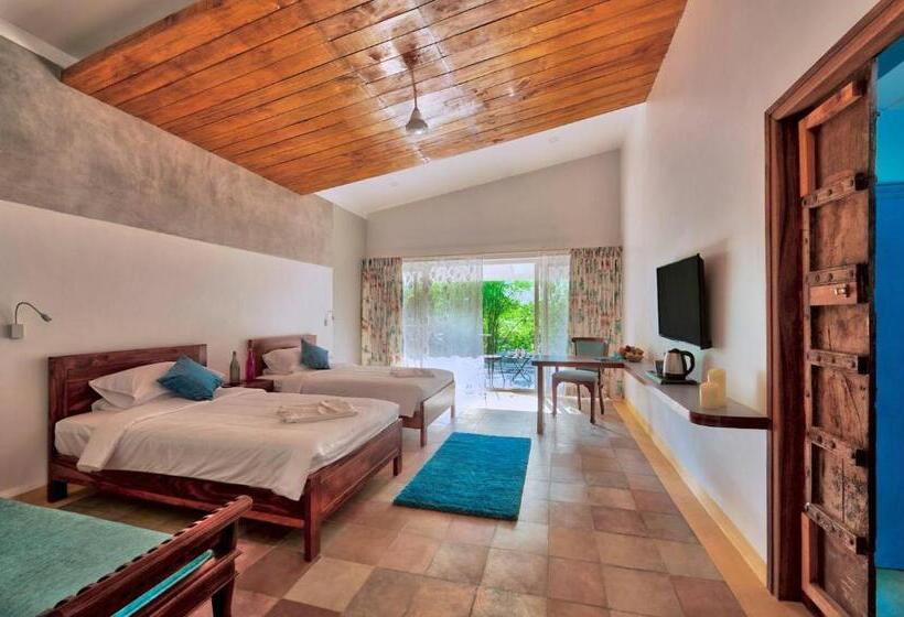 חדר סטנדרט, Red Earth Tadoba