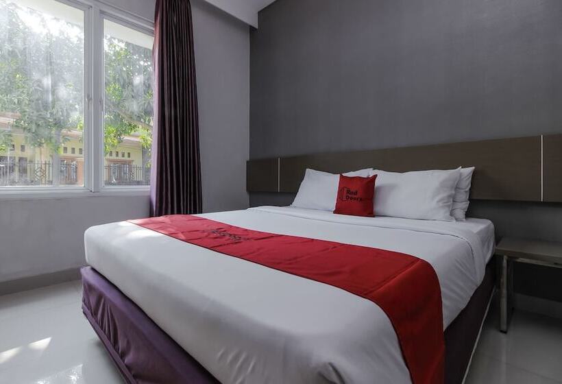 Номер Стандарт, Reddoorz Near Goa Sunyaragi