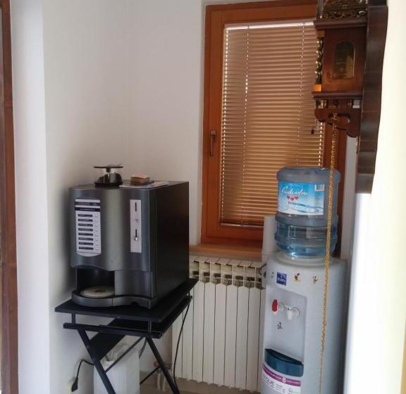 اتاق استاندارد با سرویس بهداشتی مشترک, Abaguesthouse