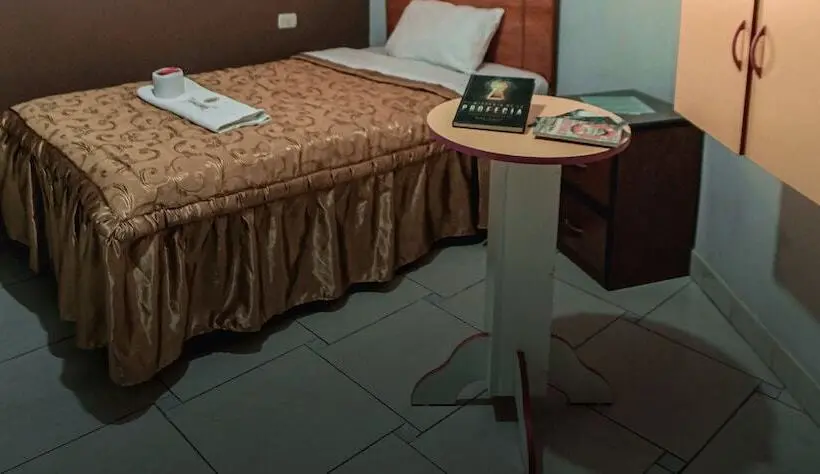 スタンダードシングルルーム, Hostal Spring