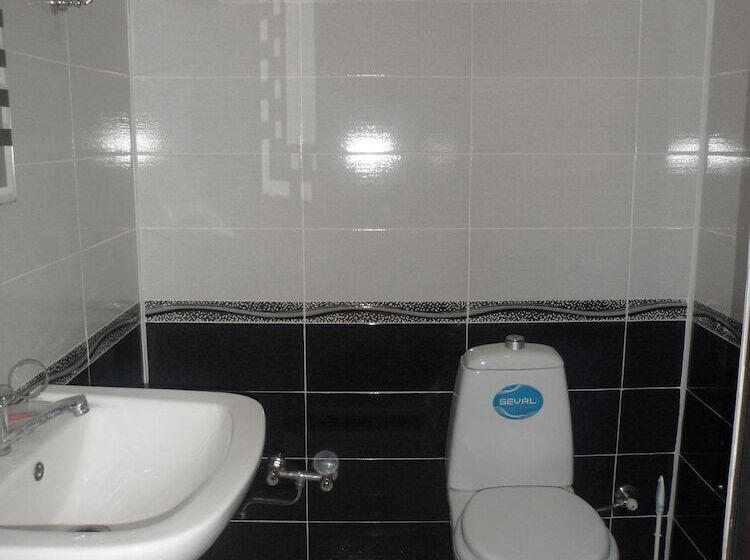 اتاق راحتی سه تخته, Vm Hostel