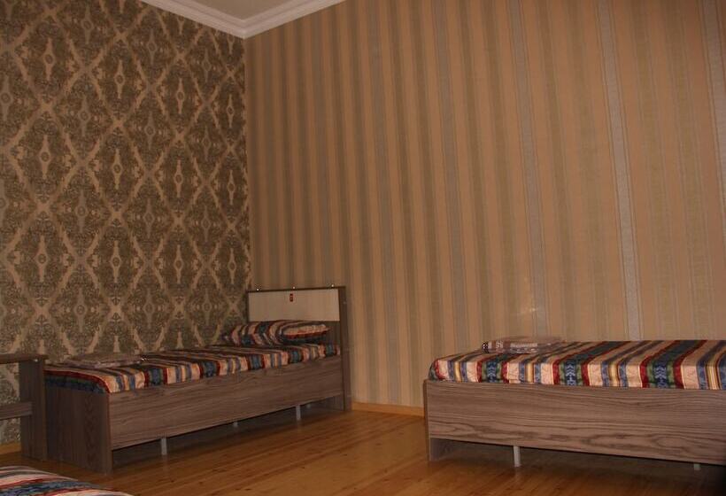 اتاق راحتی سه تخته, Vm Hostel