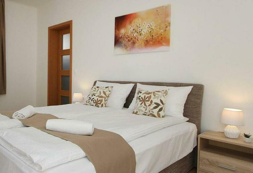 家庭间, Boutique Apartments