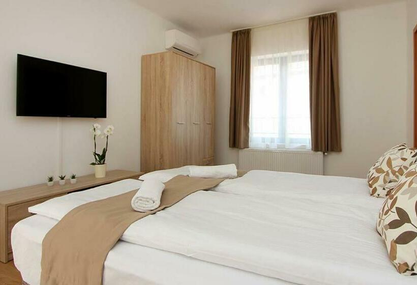 家庭间, Boutique Apartments