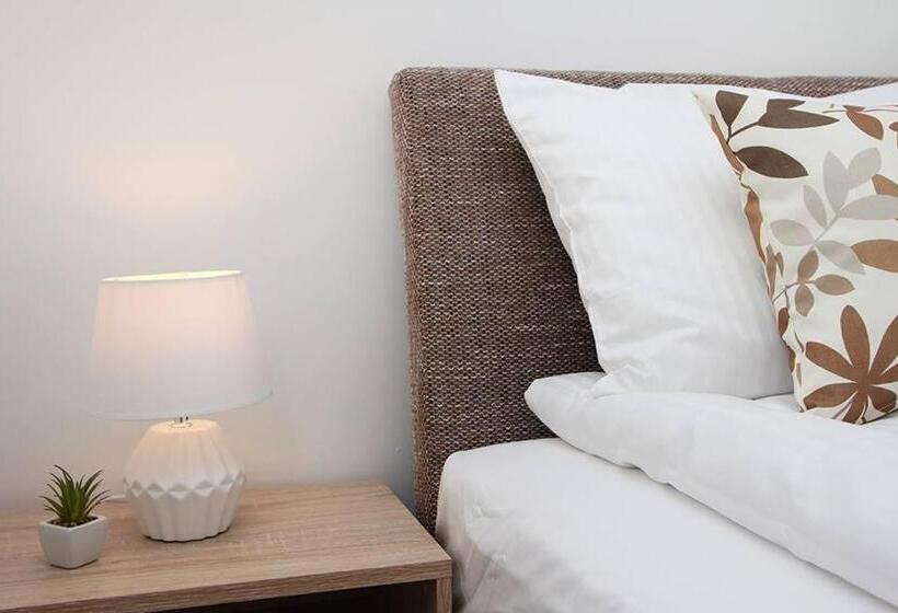 家庭间, Boutique Apartments