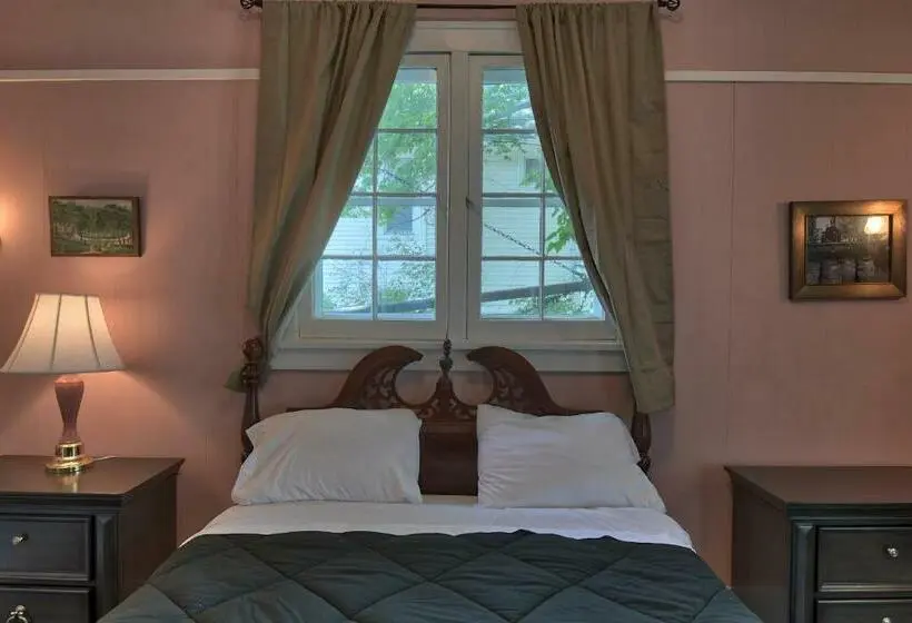 デラックスルーム, Charlevoix House