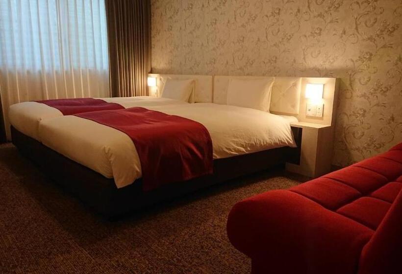 이코노미 룸, Rosso Karuizawa