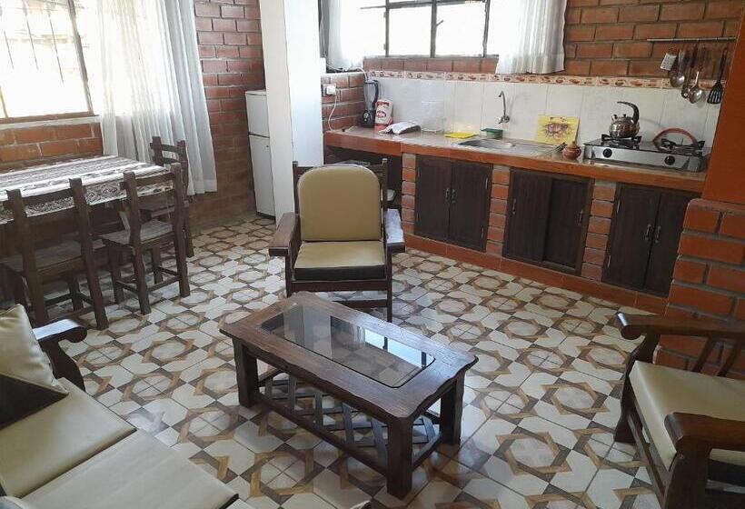 آپارتمان 1 خوابه با چشمانداز, Casa Hospedajelos Capulies