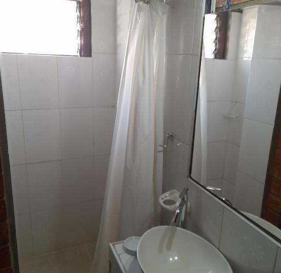 اتاق خانوادگی, Casa Hospedajelos Capulies