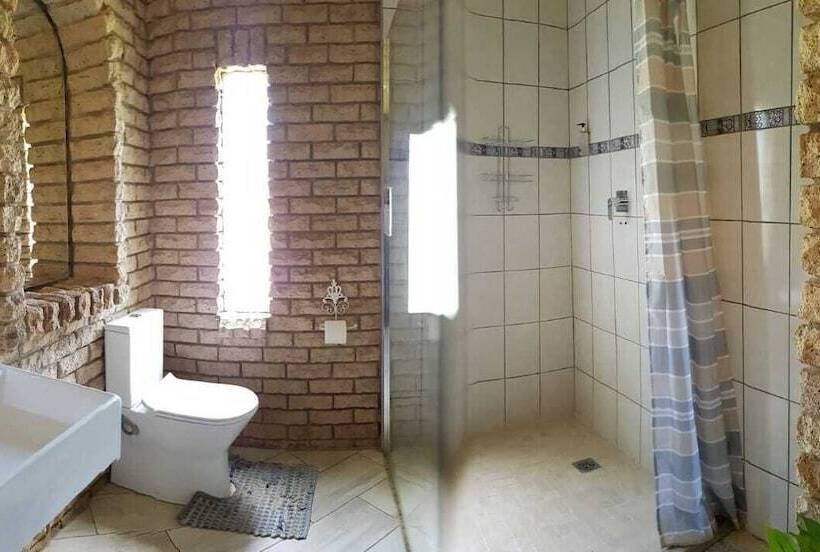 ガーデンビュースタンダードルーム, Graceland Guesthouse