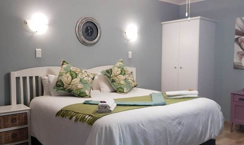 ガーデンビュースタンダードルーム, Graceland Guesthouse