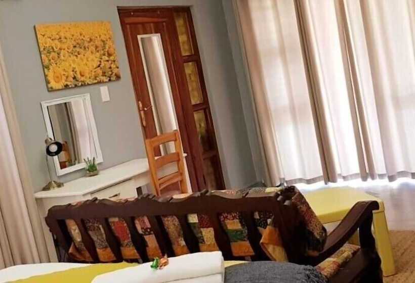 ガーデンビュースタンダードルーム, Graceland Guesthouse