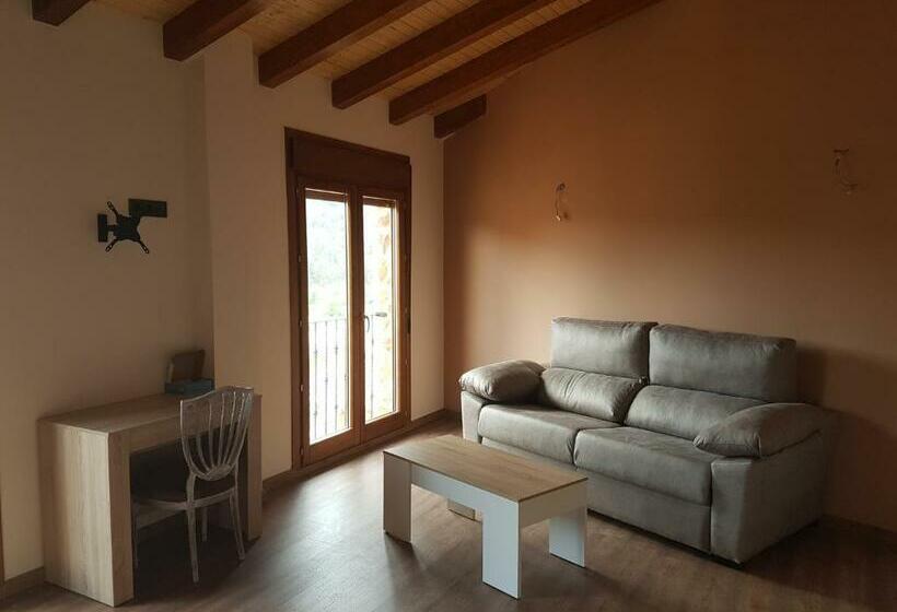 غرفة قياسية رباعية مزودة بشُرفة, Hostal Los Esquiladores