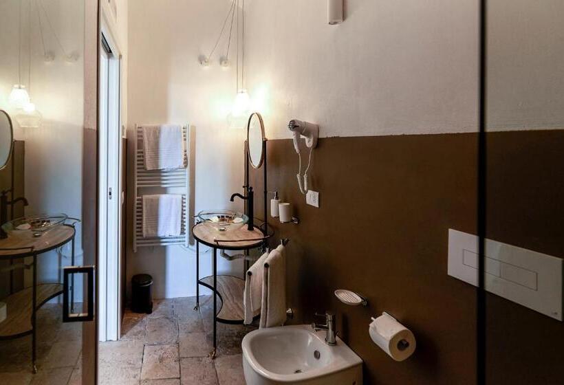 اتاق لوکس با بالکن, Aquamarea