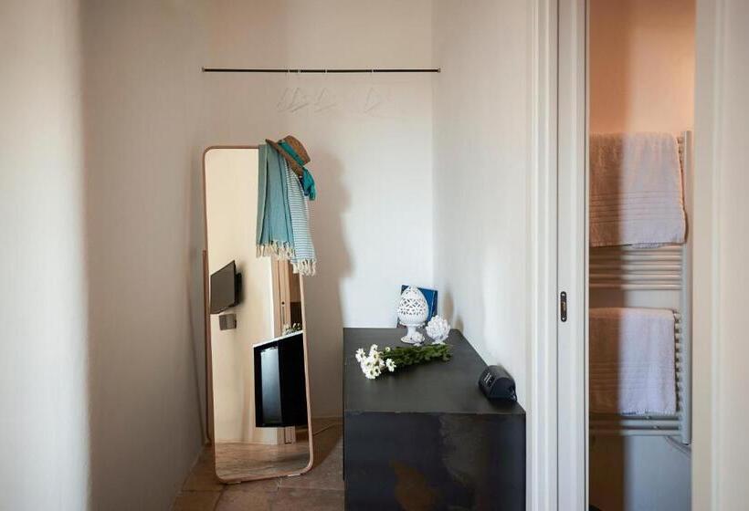 اتاق لوکس با بالکن, Aquamarea