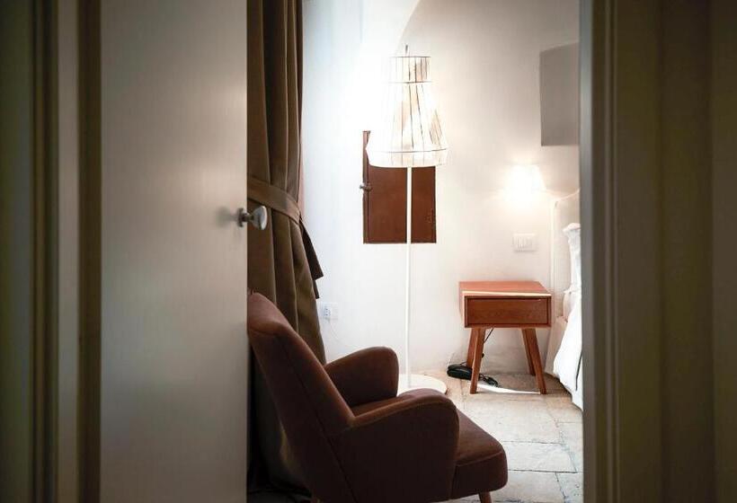 اتاق لوکس با بالکن, Aquamarea