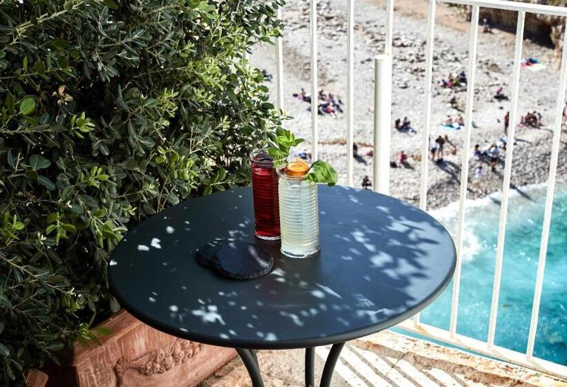 اتاق لوکس با بالکن, Aquamarea