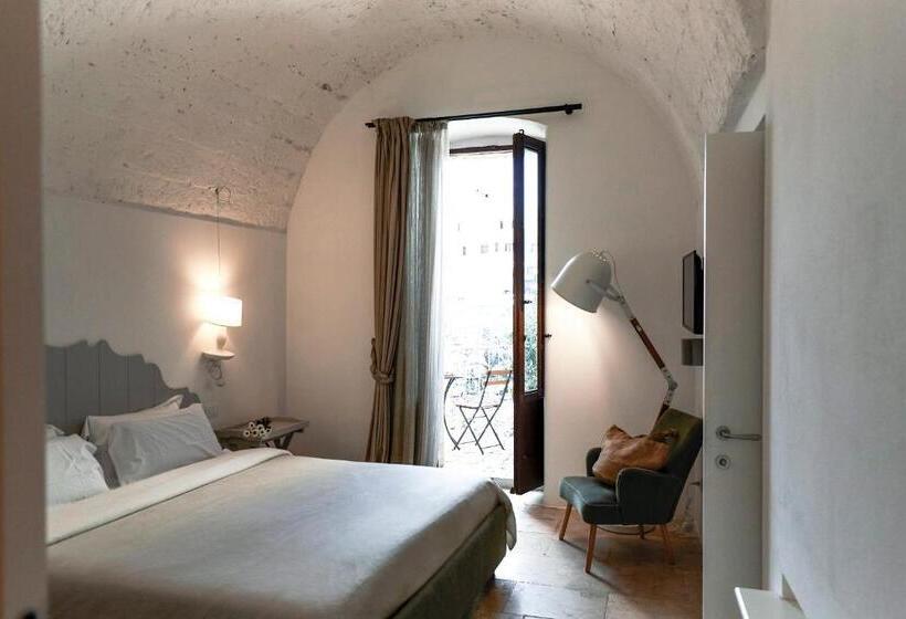 اتاق لوکس با بالکن و چشم‌انداز دریا, Aquamarea