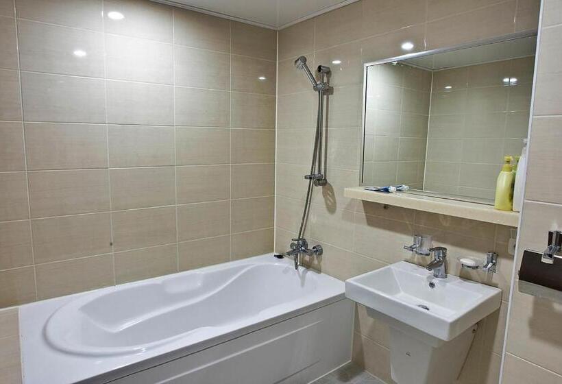 جناح ملكى, Hyundai Soo Resort Hoengseong