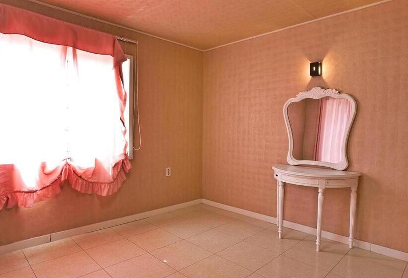 جناح, Hyundai Soo Resort Hoengseong