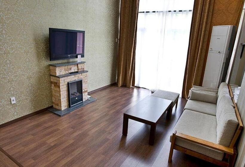 جناح ملكى, Hyundai Soo Resort Hoengseong