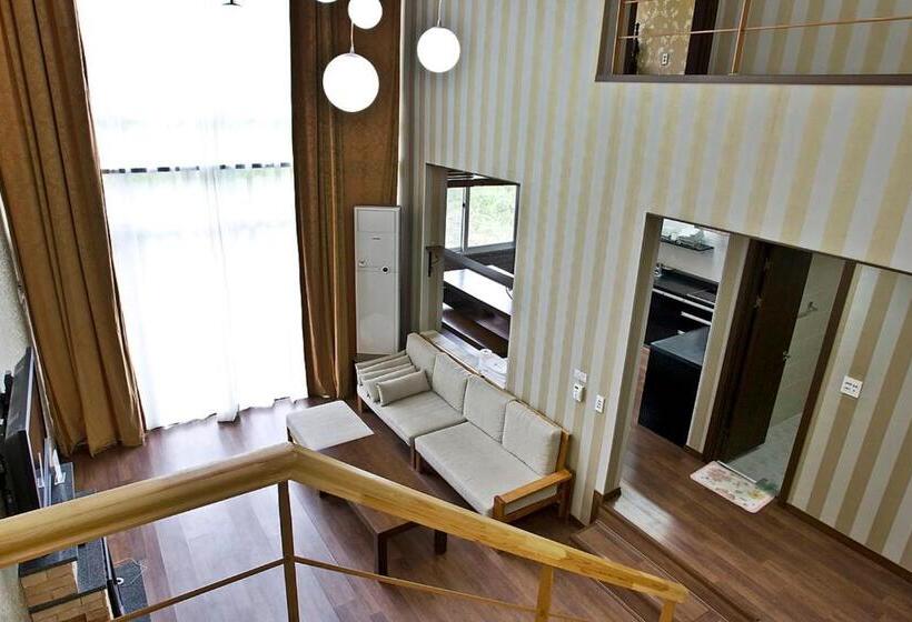 جناح ملكى, Hyundai Soo Resort Hoengseong