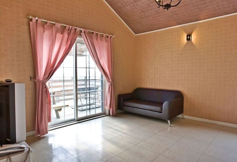 جناح, Hyundai Soo Resort Hoengseong