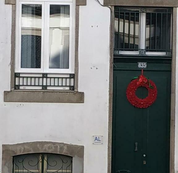 اتاق لوکس با چشم‌انداز شهر, Gabriel Guesthouse