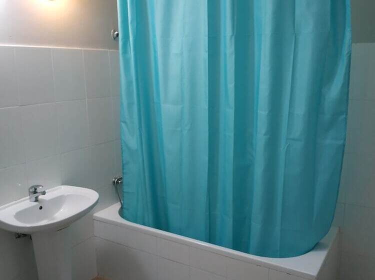 اتاق استاندارد با سرویس بهداشتی مشترک, Gabriel Guesthouse