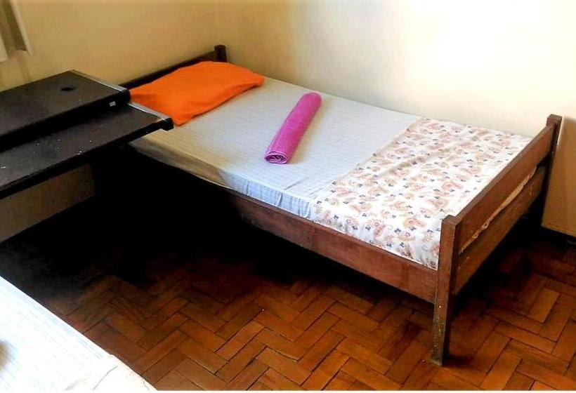 エコノミールーム, Albergue Econômico
