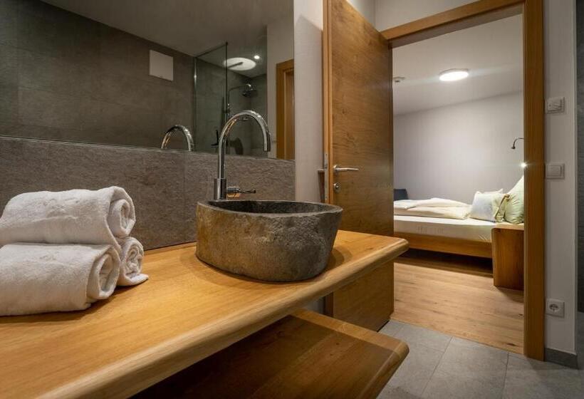 패밀리 아파트, Chalets Coburg