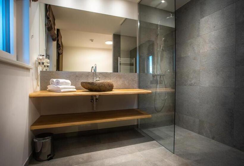 패밀리 아파트, Chalets Coburg