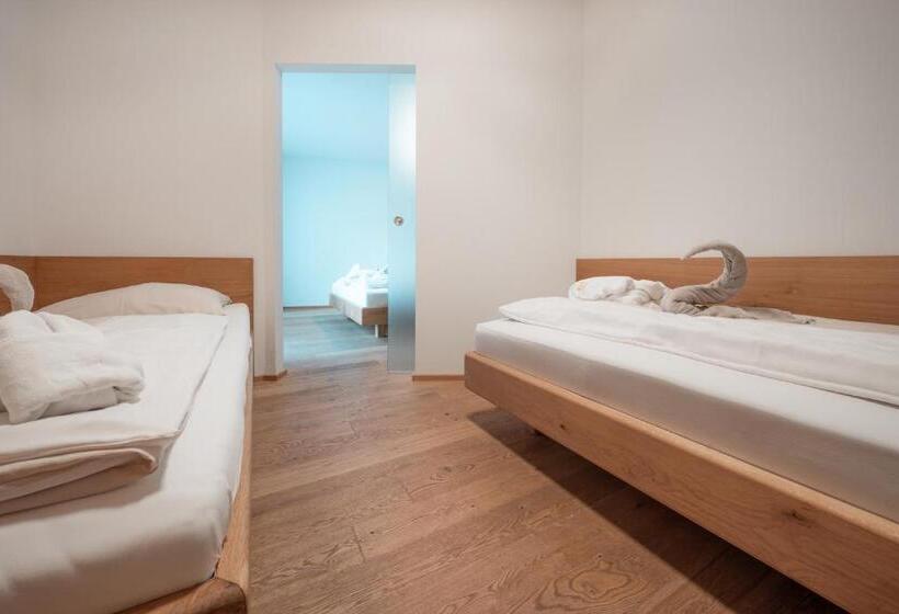 패밀리 아파트, Chalets Coburg