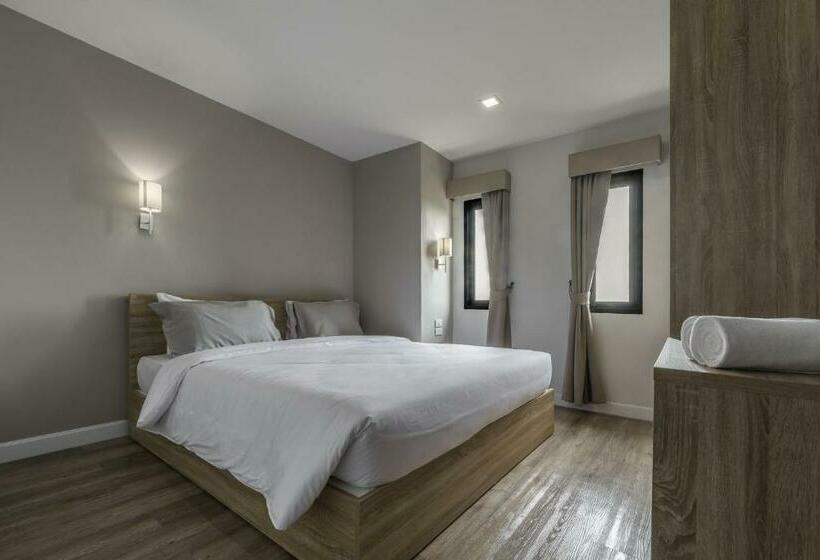 家庭间, Carnation Residence