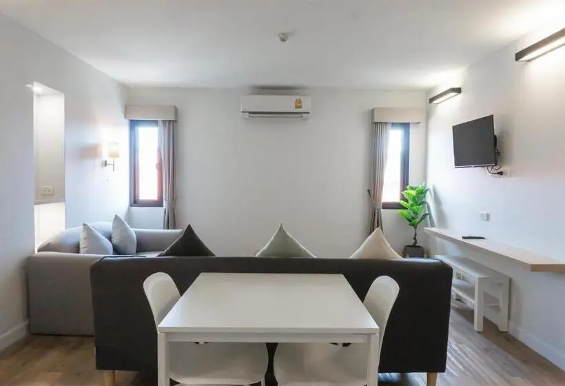 デラックスルーム, Carnation Residence
