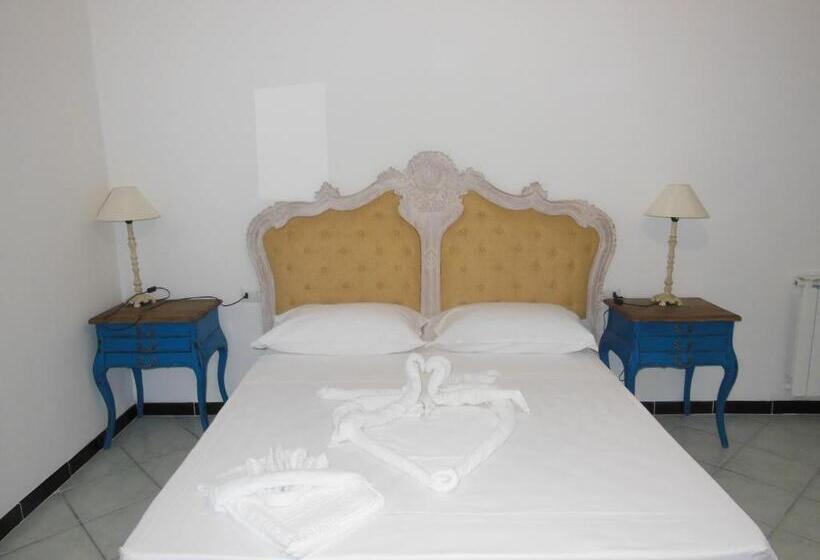 Четырехместный Номер Стандарт Вид на Море, Helios