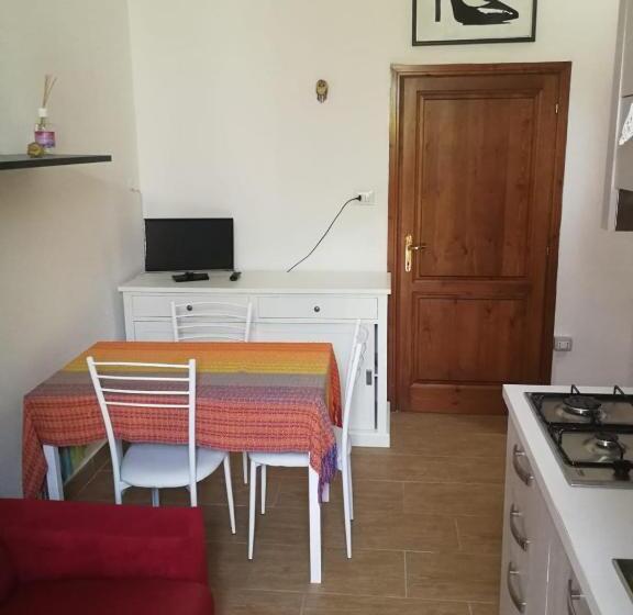 Апартаменты 1 Спальня Нижний Этаж, Helios