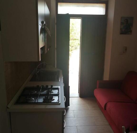 Апартаменты 1 Спальня Нижний Этаж, Helios