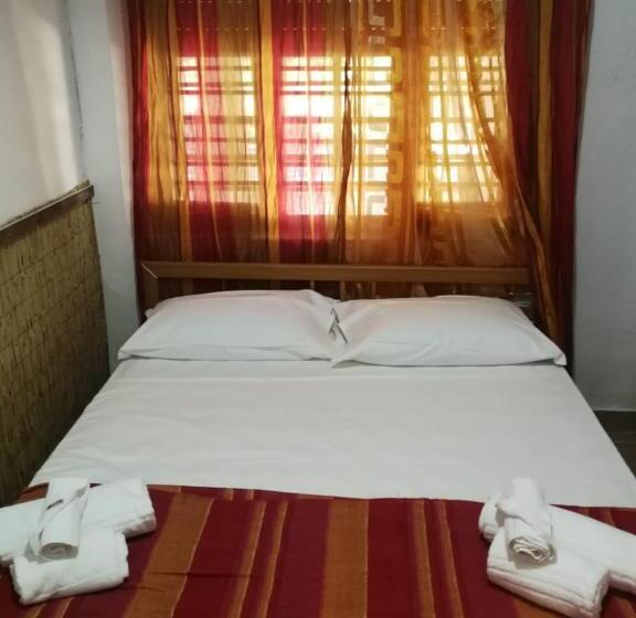 Апартаменты 1 Спальня Нижний Этаж, Helios