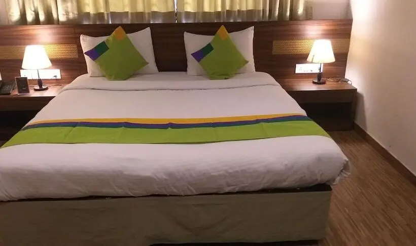 Deluxe Kamer, Treebo Five Elements, Lonavala