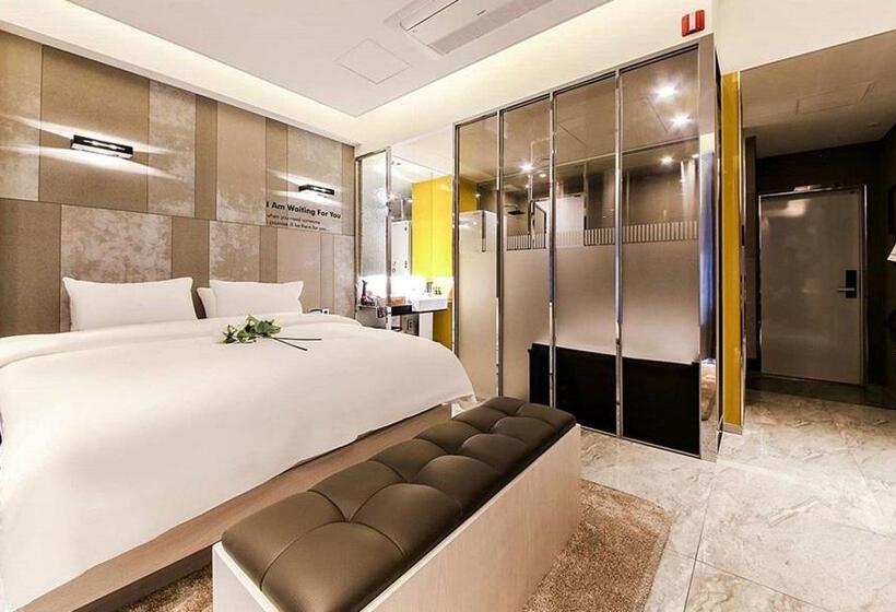 Номер Deluxe, Yeogiuhtte Seodaegu