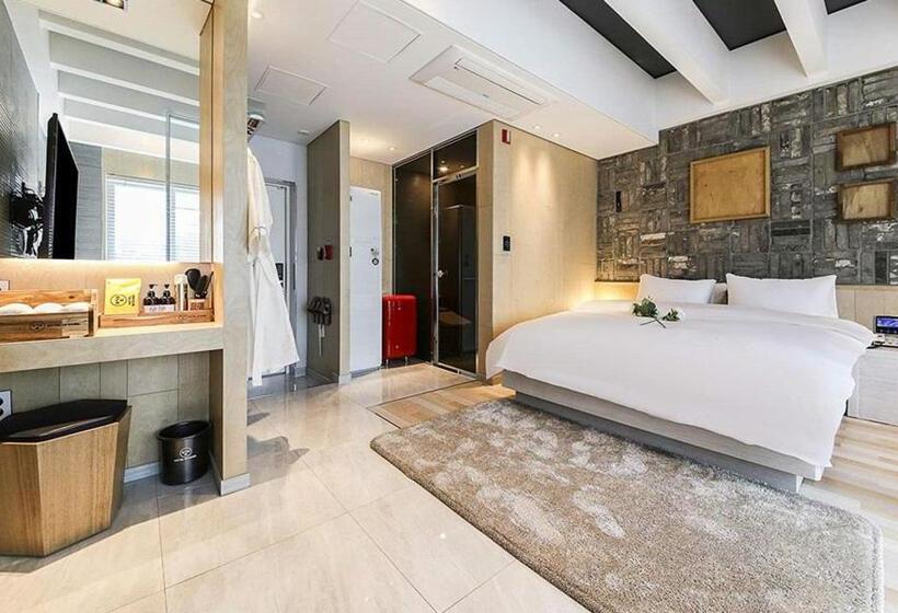 جناح, Yeogiuhtte Seodaegu