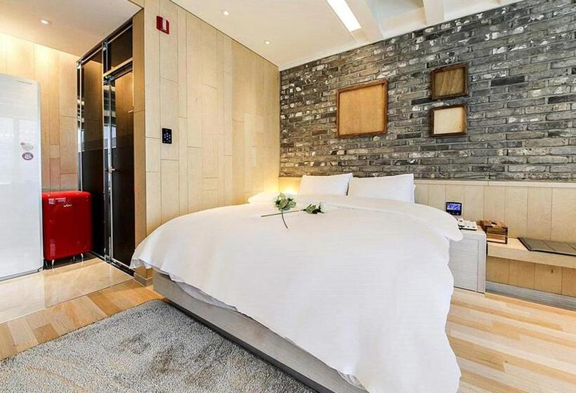 جناح, Yeogiuhtte Seodaegu